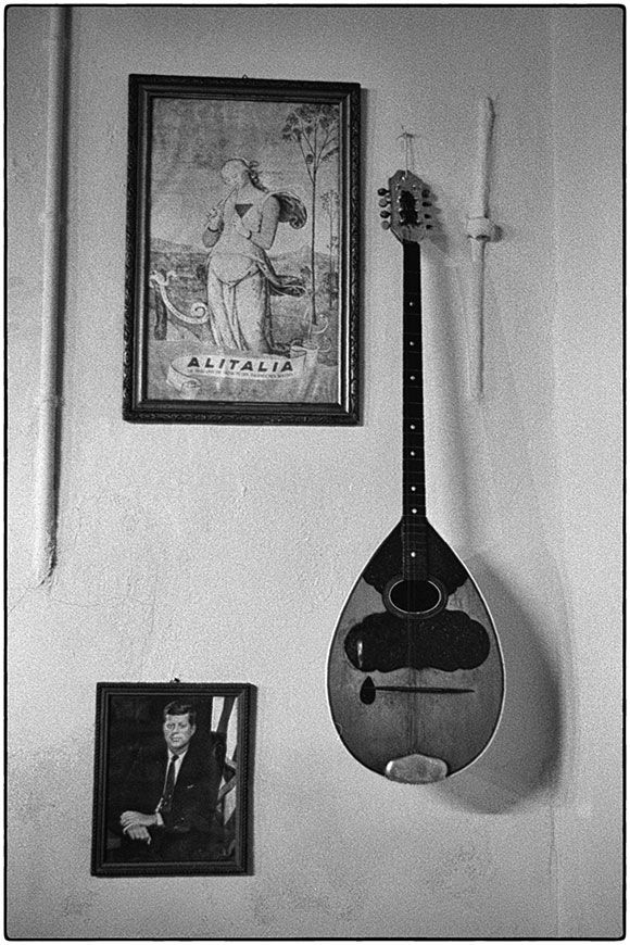 Ανδρέας Ζαχαράτος, εκδόσεις Τόπος