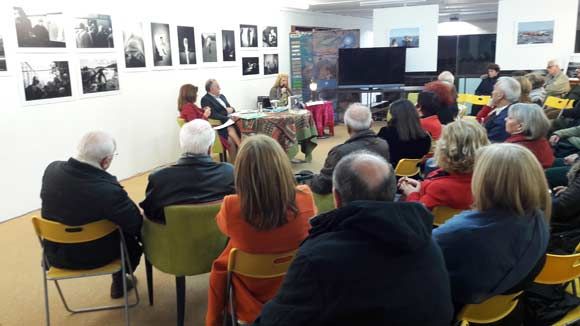 Θόδωρος Δεύτος, Είμαι πολίτισσα, τζάνουμ!, εκδόσεις Ωκεανός