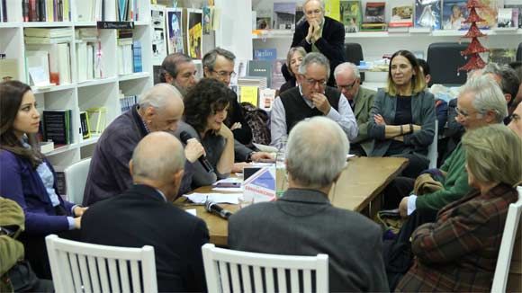 Στις ρίζες του εθνολαϊκισμού, Ανδρέας Παππάς, Επίκεντρο