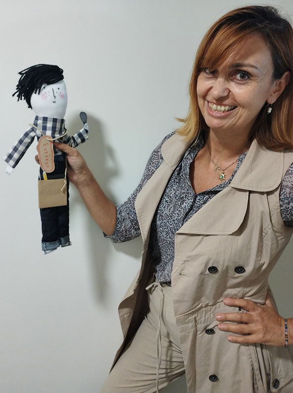 Μαίρη Βογιατζή, Συνέντευξη με τα κυκλαδικά ειδώλια, Ελληνοεκδοτική