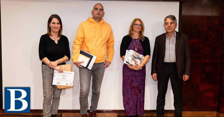 Απονομή βραβείων Βαρβέρη και Κουμανταρέα της Εταιρείας Συγγραφέων