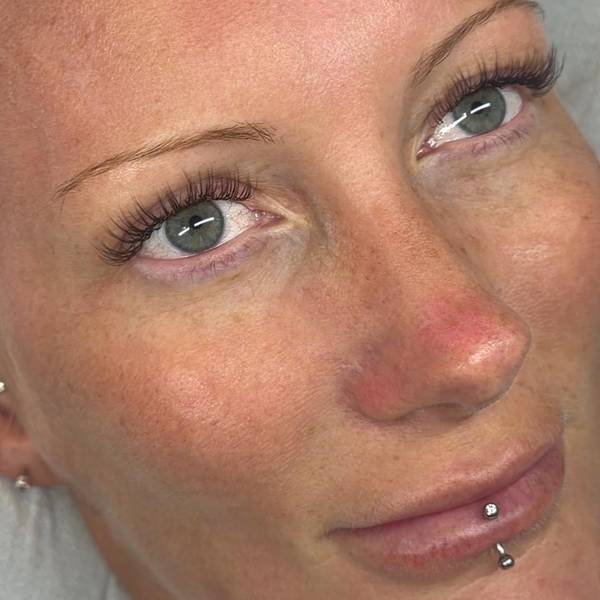 Wispy Wet Lash Extensions