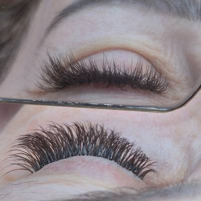 Feathered (Wispy Couture) lash set in Kitten style/Fox Eye effect