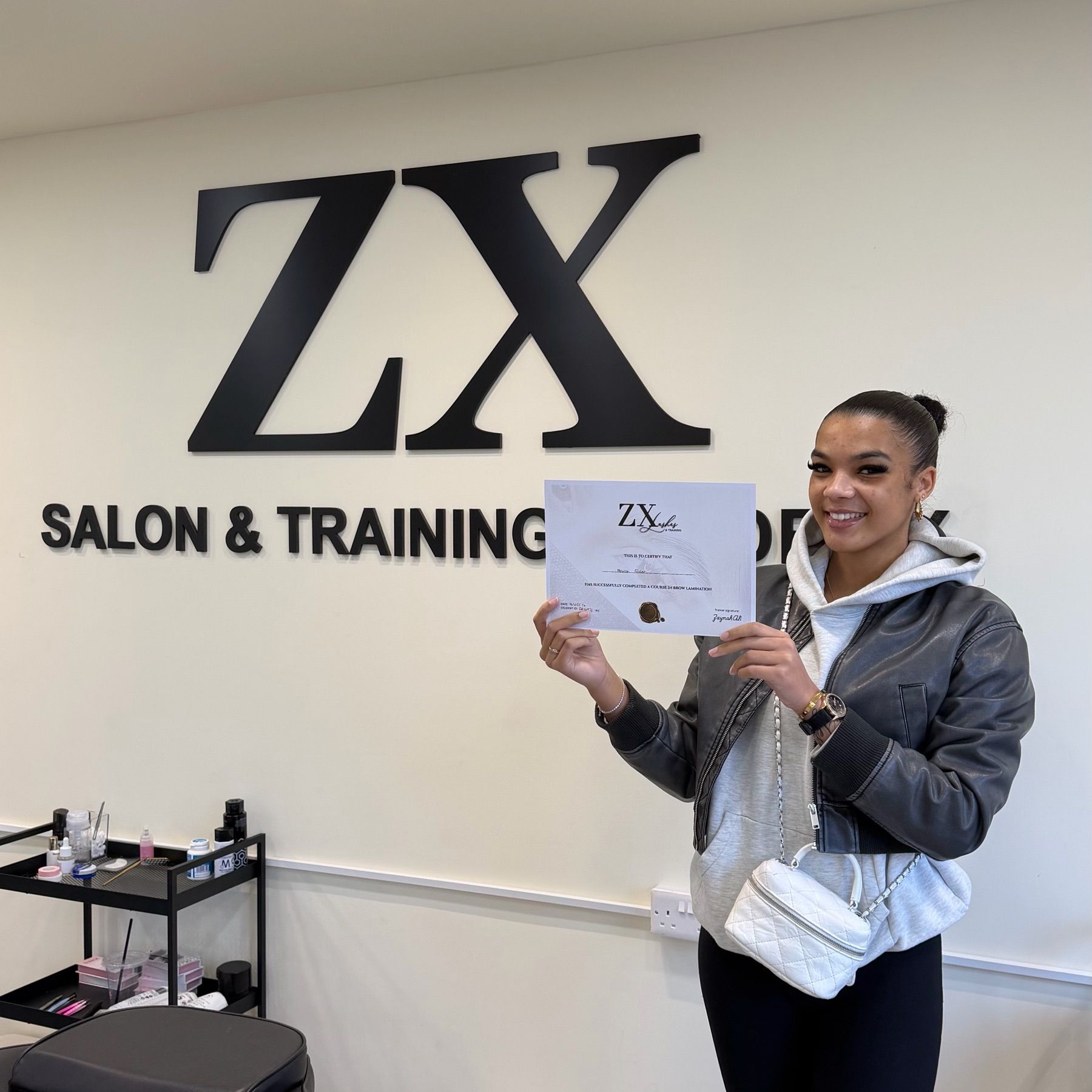 ZX SALON & TRAINING | Home