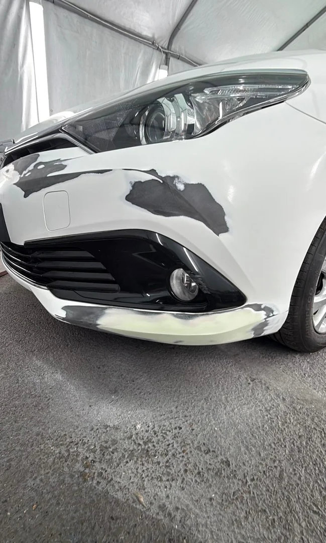 Front bumper repair – Toyota Yaris – before