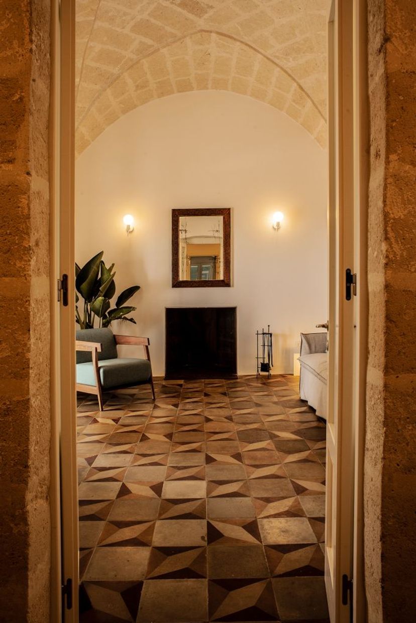 Reclaimed Tile Floors at Casina Trovanza