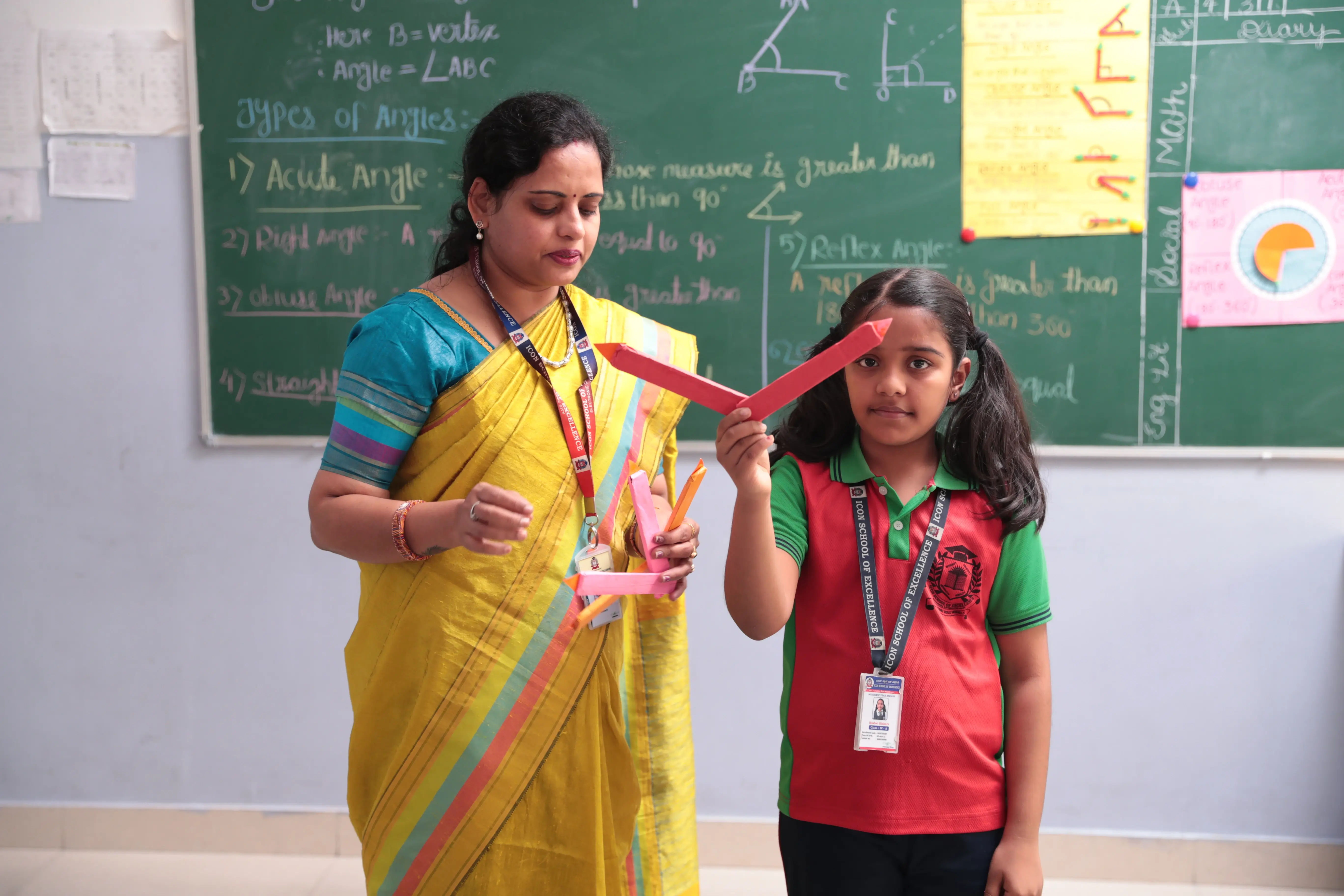 icon-school-of-excellence-real-world-applications