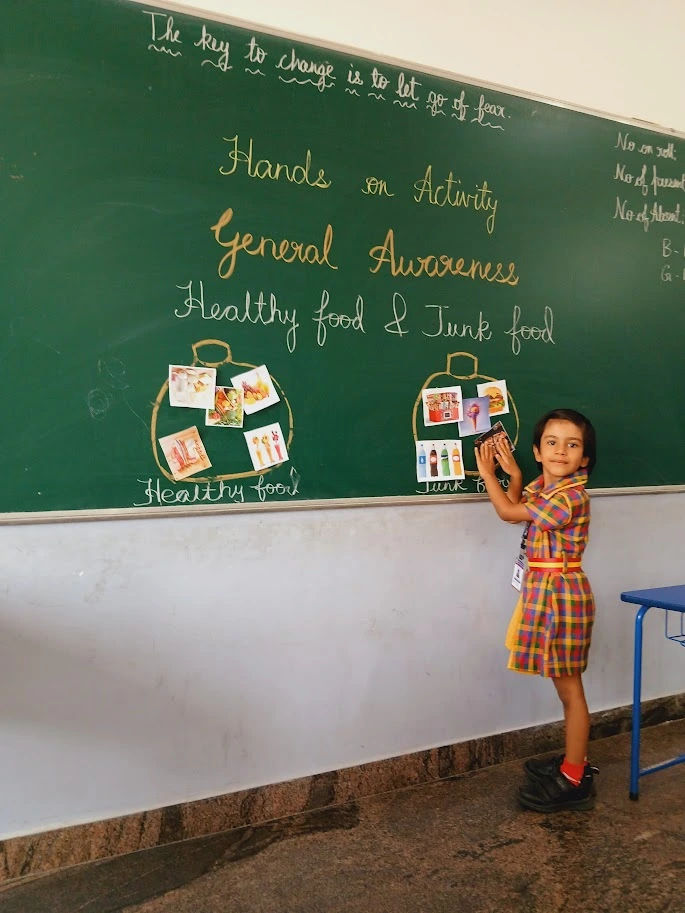 icon-school-of-excellence-hands-on-activity-2