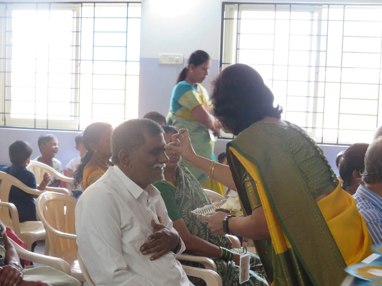 icon-school-of-excellence-grand-parents-day