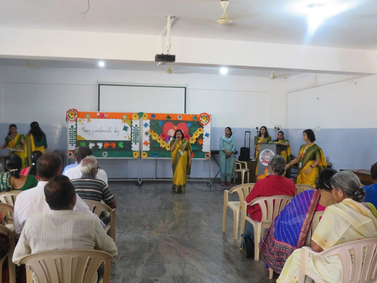 icon-school-of-excellence-grand-parents-day-2