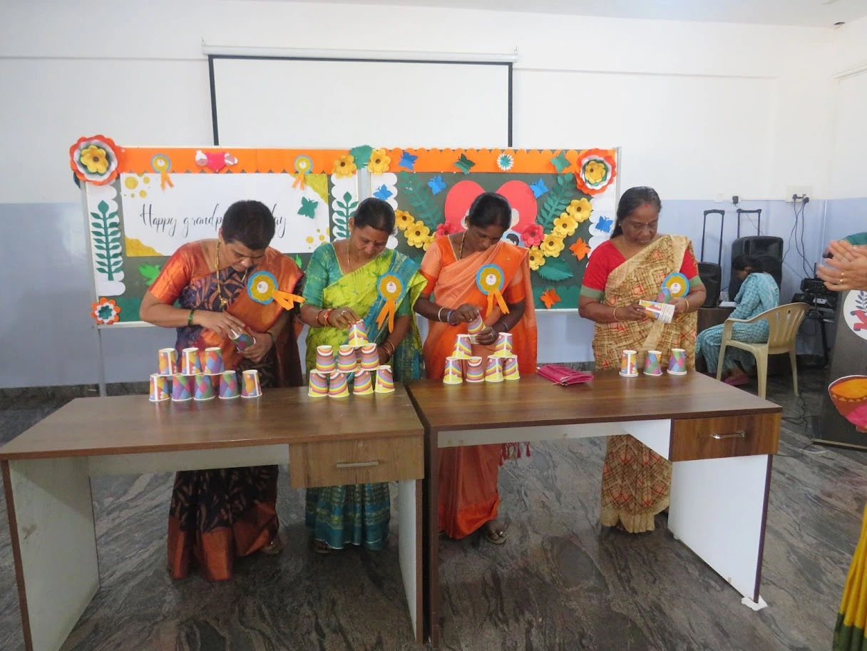 icon-school-of-excellence-grand-parents-day-4