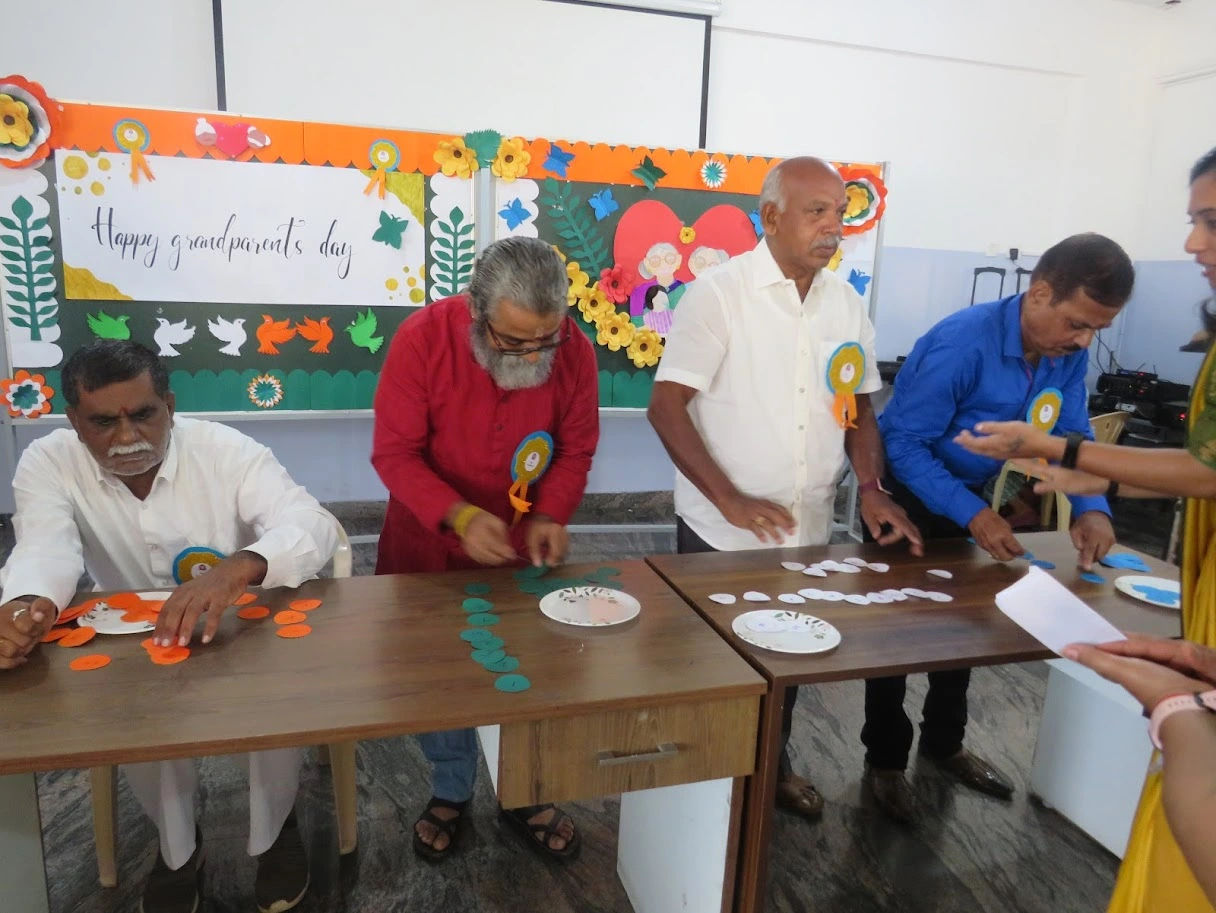 icon-school-of-excellence-grand-parents-day-5