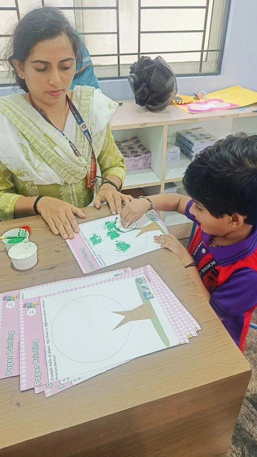 icon-school-of-excellence-green-day-6