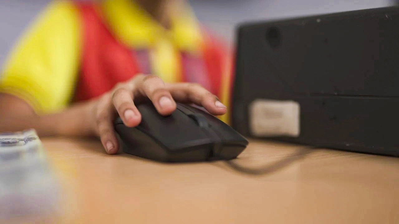 icon-school-of-excellence-smart-class-rooms