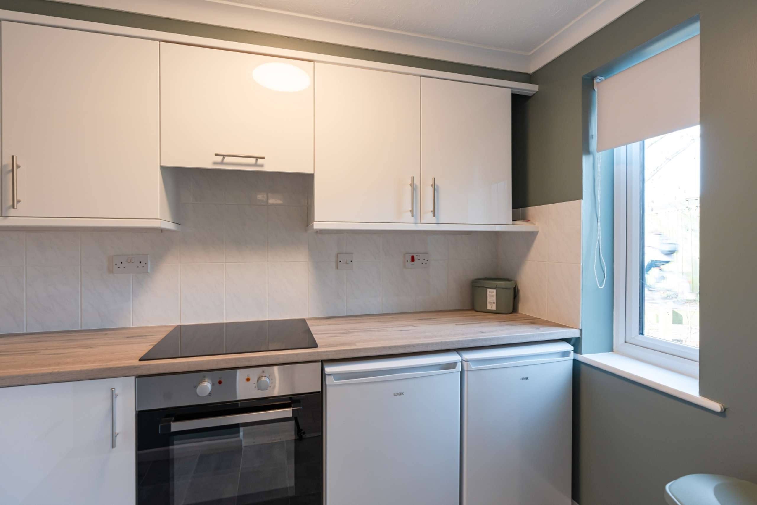 7 Levery Close-04554