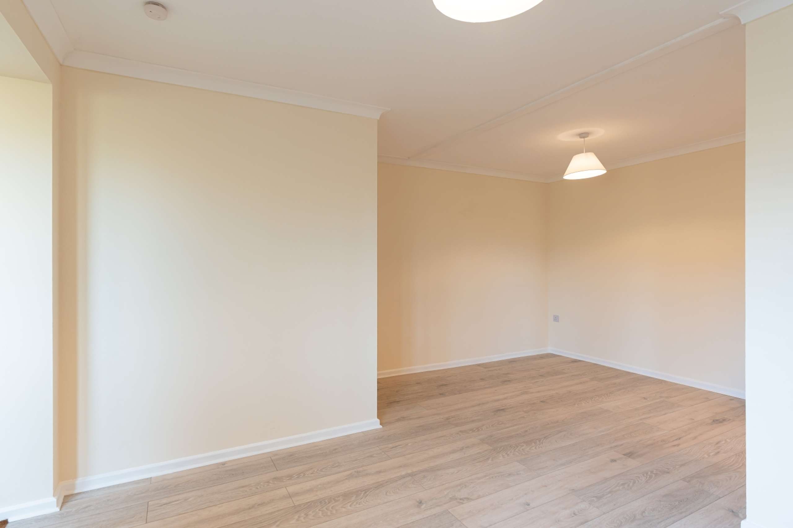 7 Levery Close-04565