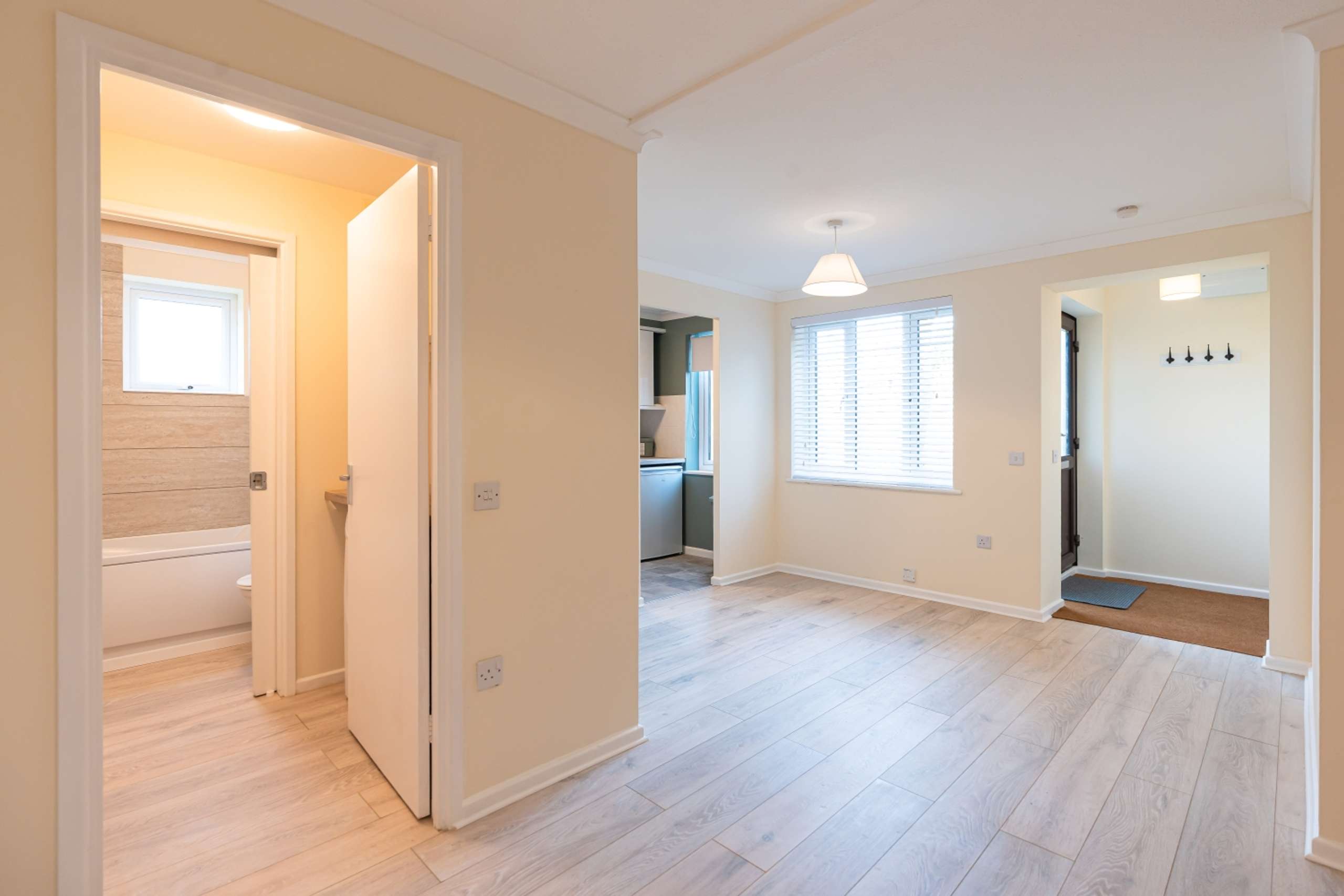 7 Levery Close-04579
