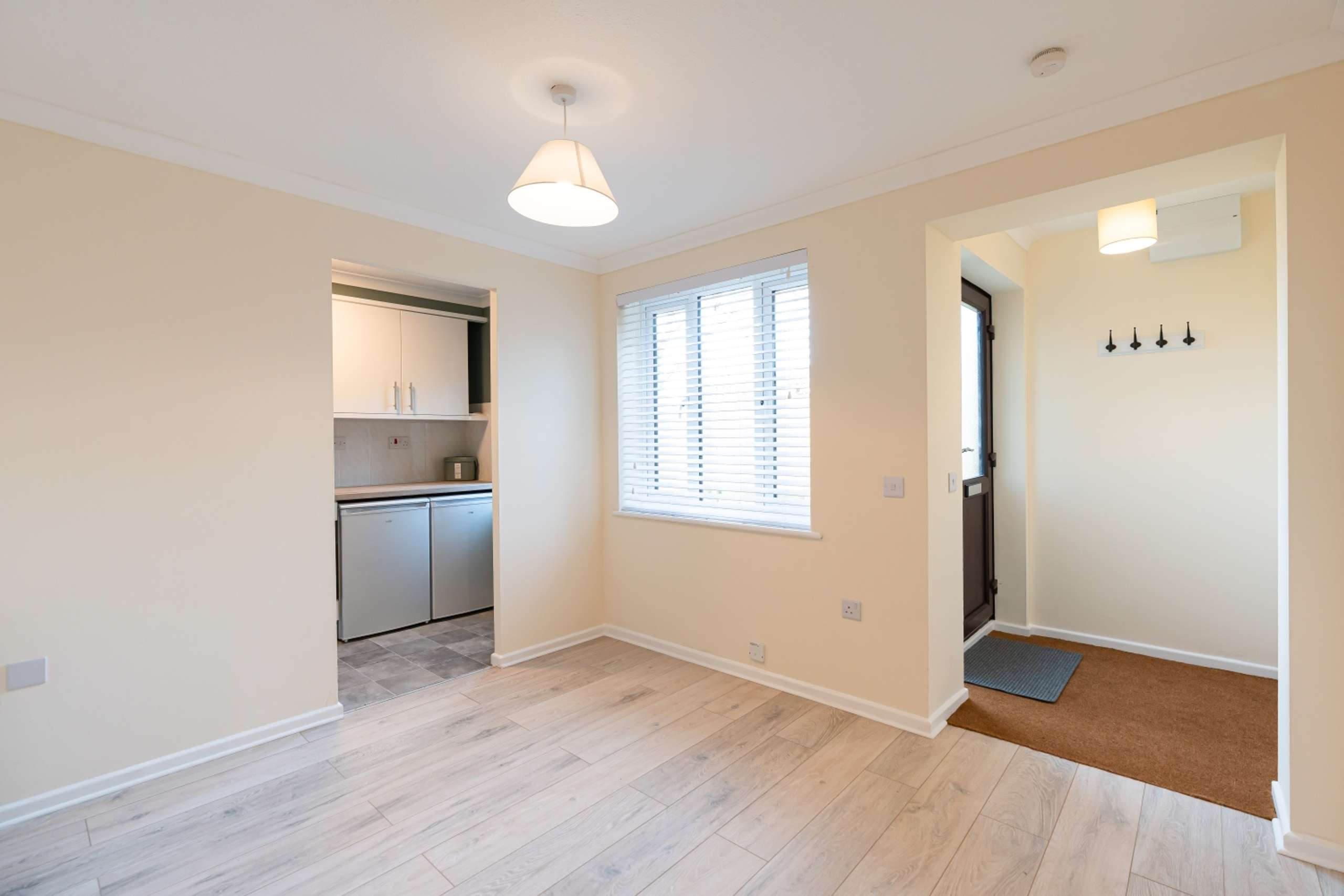 7 Levery Close-04584