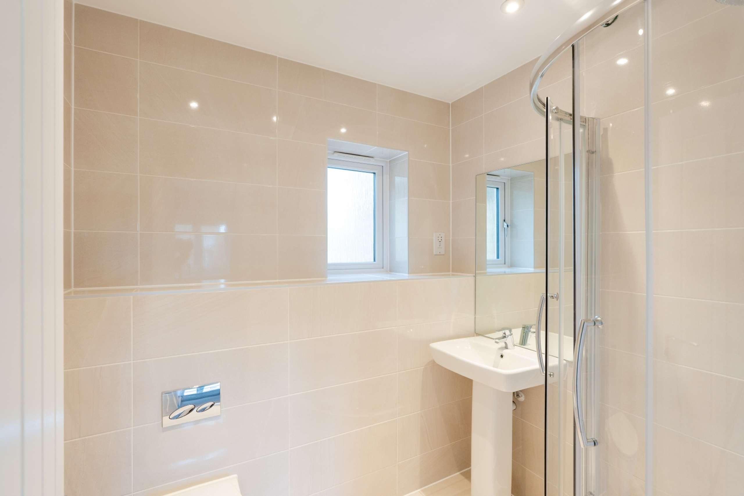 En-Suite Bathroom