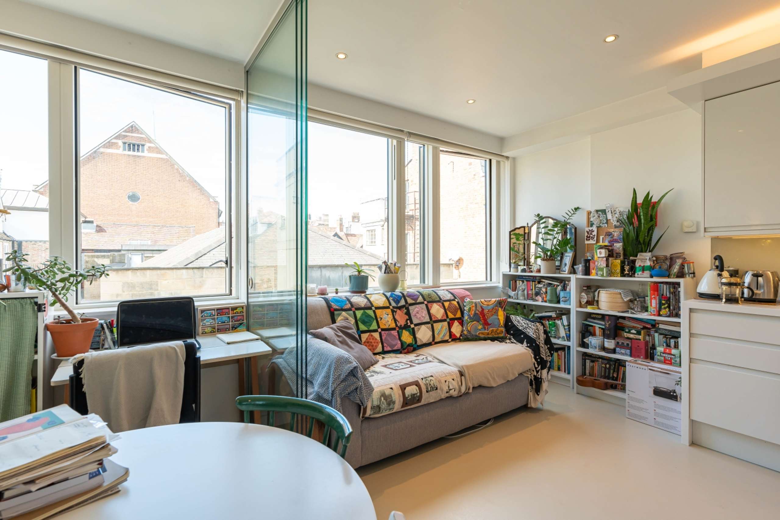 Kitchen living area 