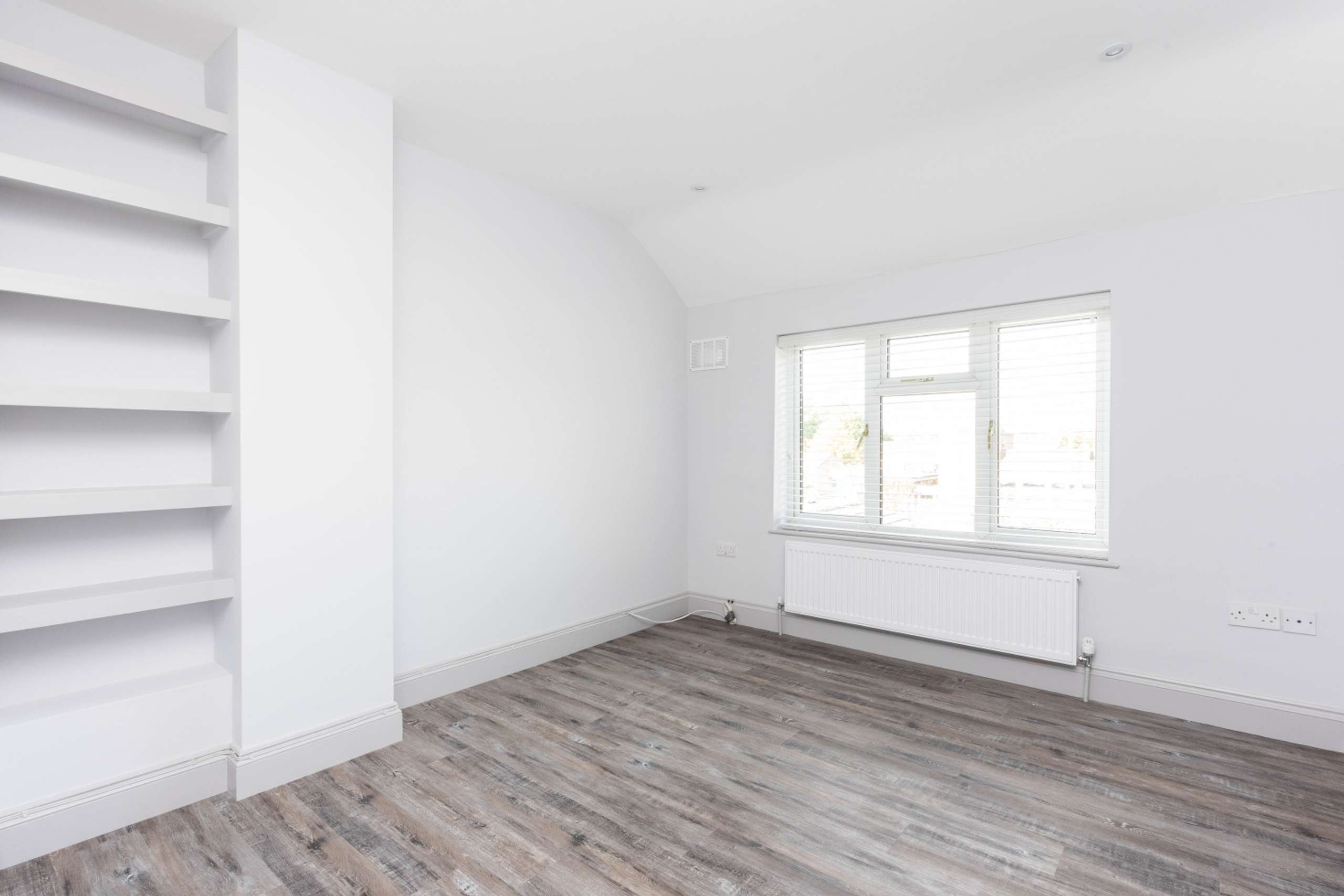 Flat B 99 Copse Lane High-3