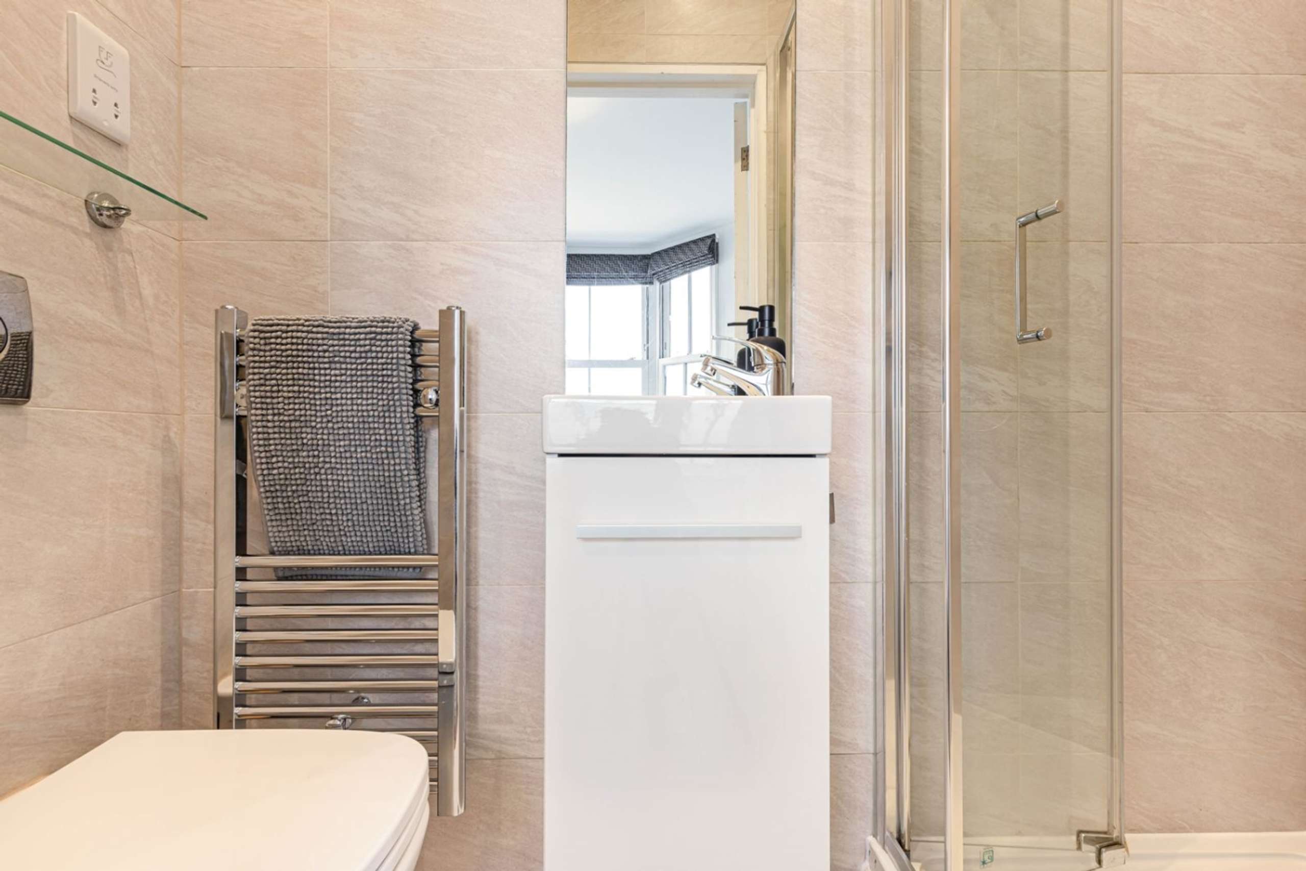 WhatsApp Image 2025-11-28 at 12.06.20 (10)