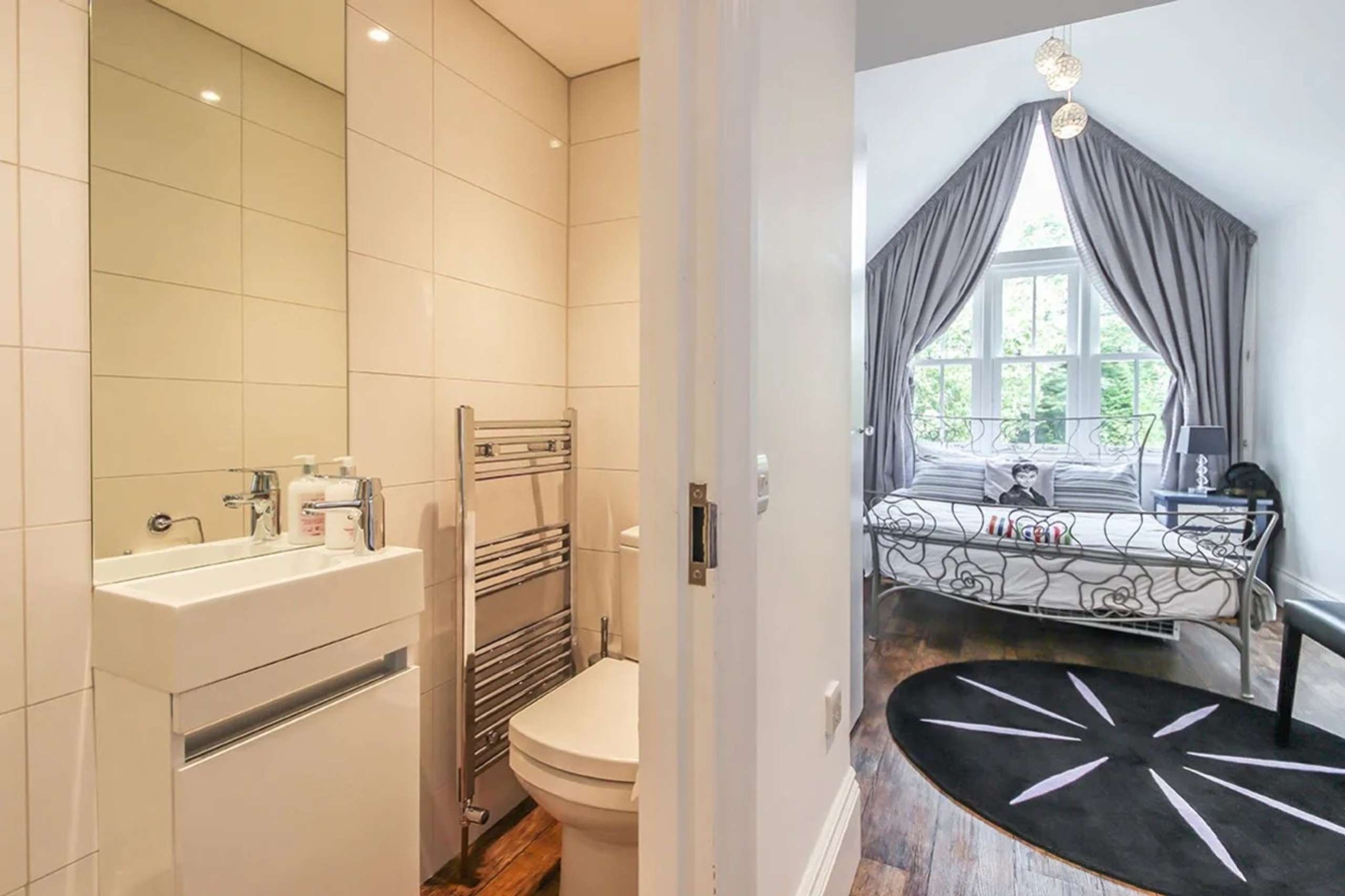 Bedroom and en suite