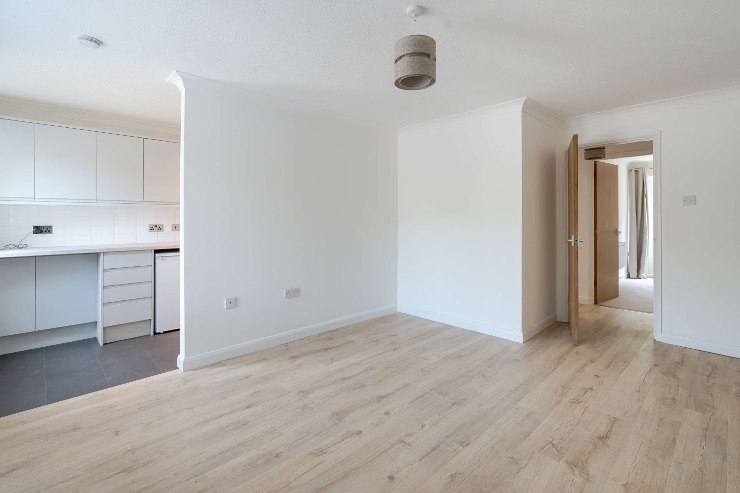 9 Penhurst Court-07054