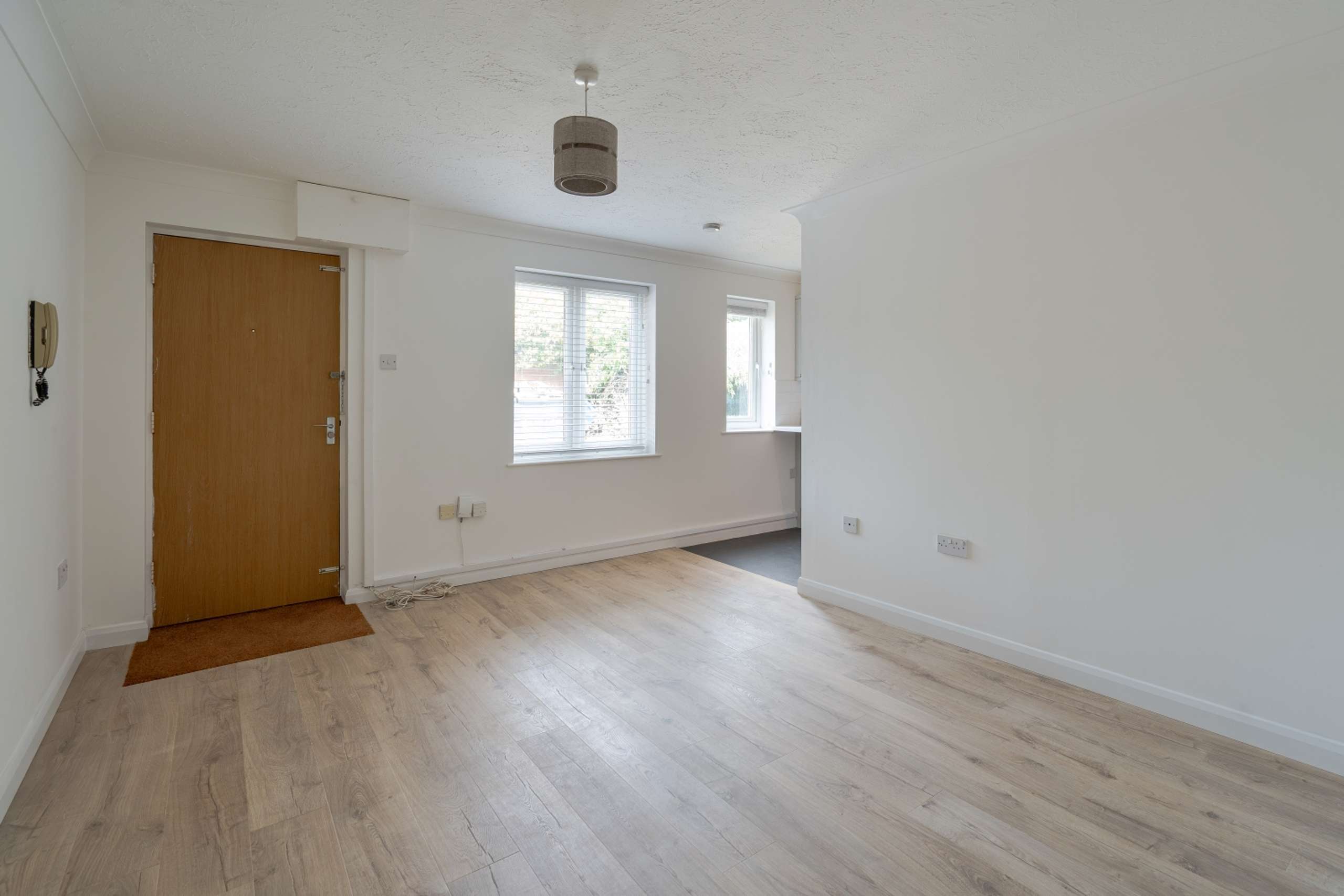 9 Penhurst Court-07060