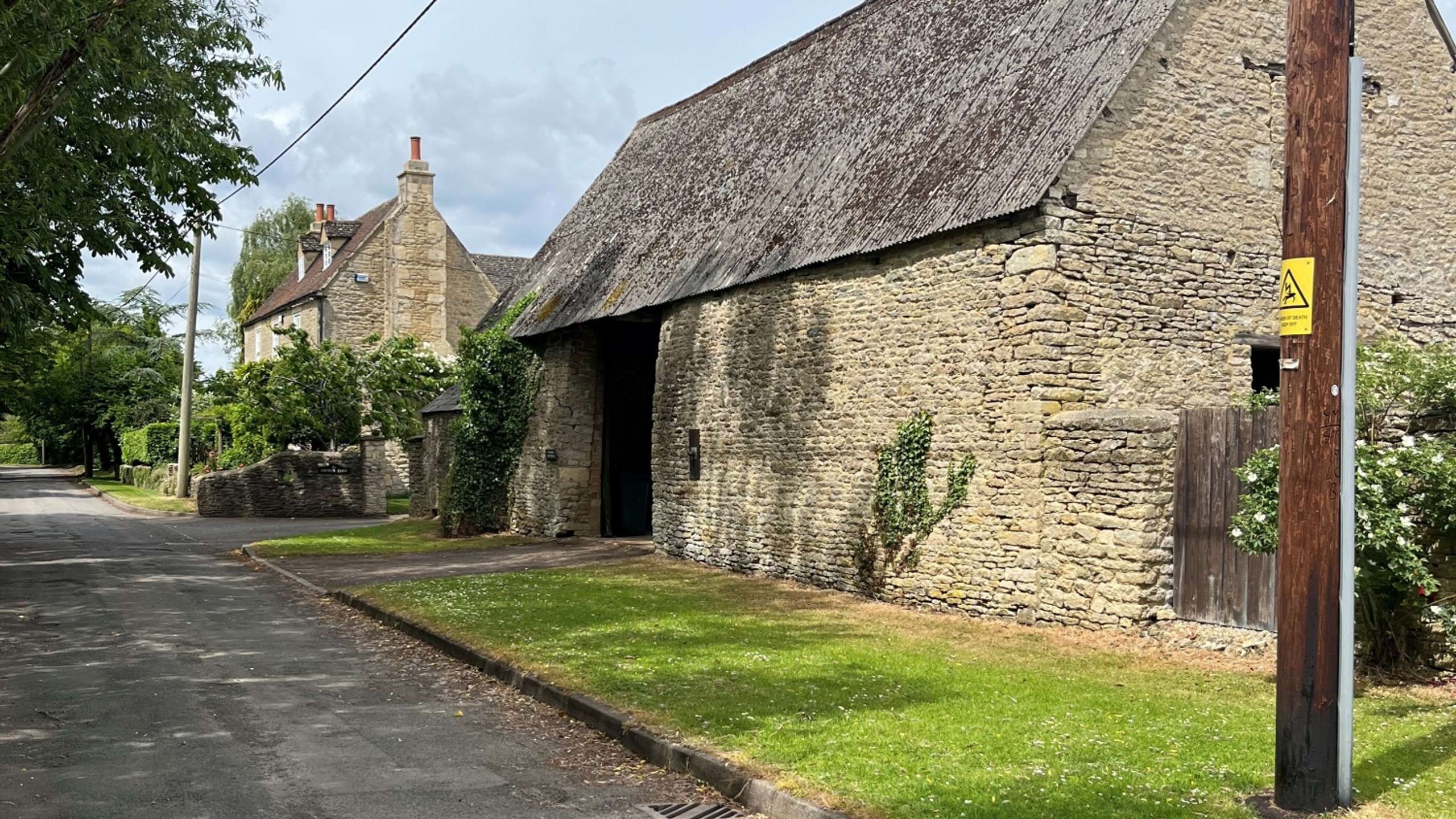 barn