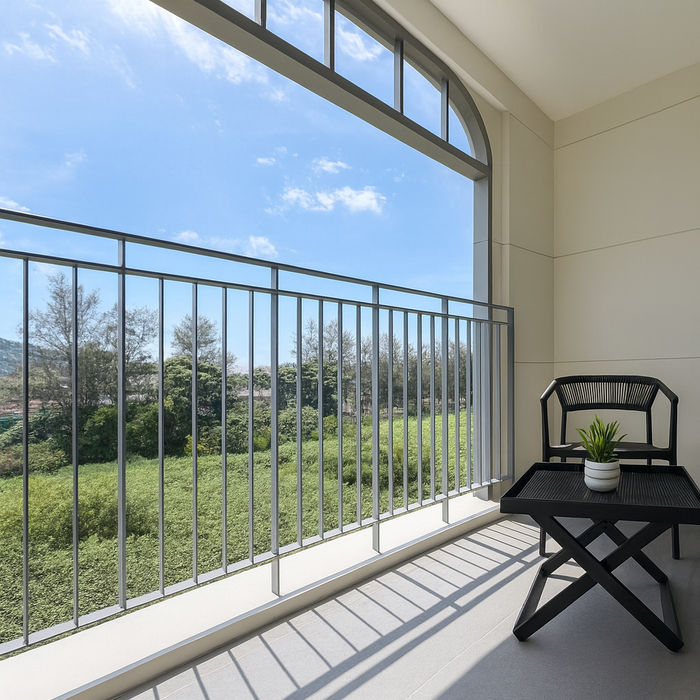 Общий вид квартиры 52 м², 5 этаж, гостиная и кухня, панорамные окна с видом на зелень