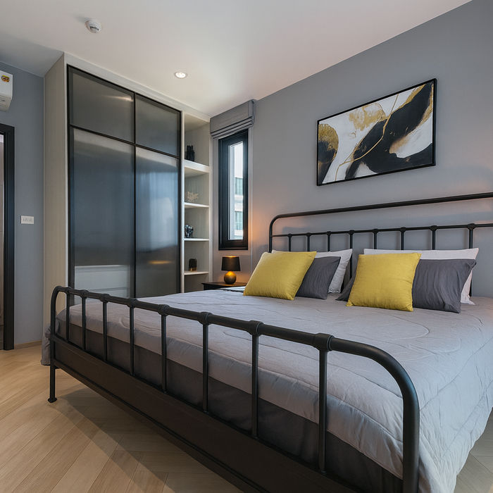 Bedroom with king-size bed, 5th floor, blackout curtains, built-in wardrobe, air conditioner