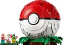 Iconic Trainer Moments Poké Ball