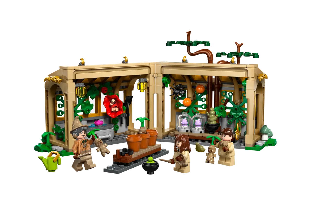 Hogwarts Castle: Herbology Class
