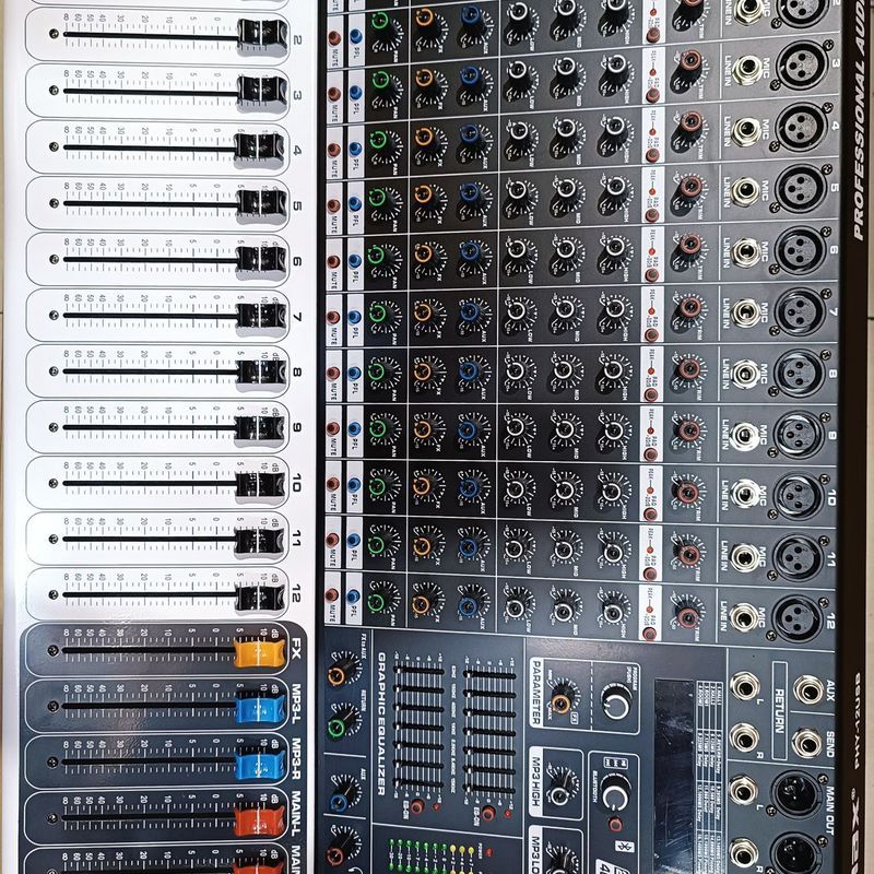 Max Phantom PHY-12USB 16 Channel Mixer