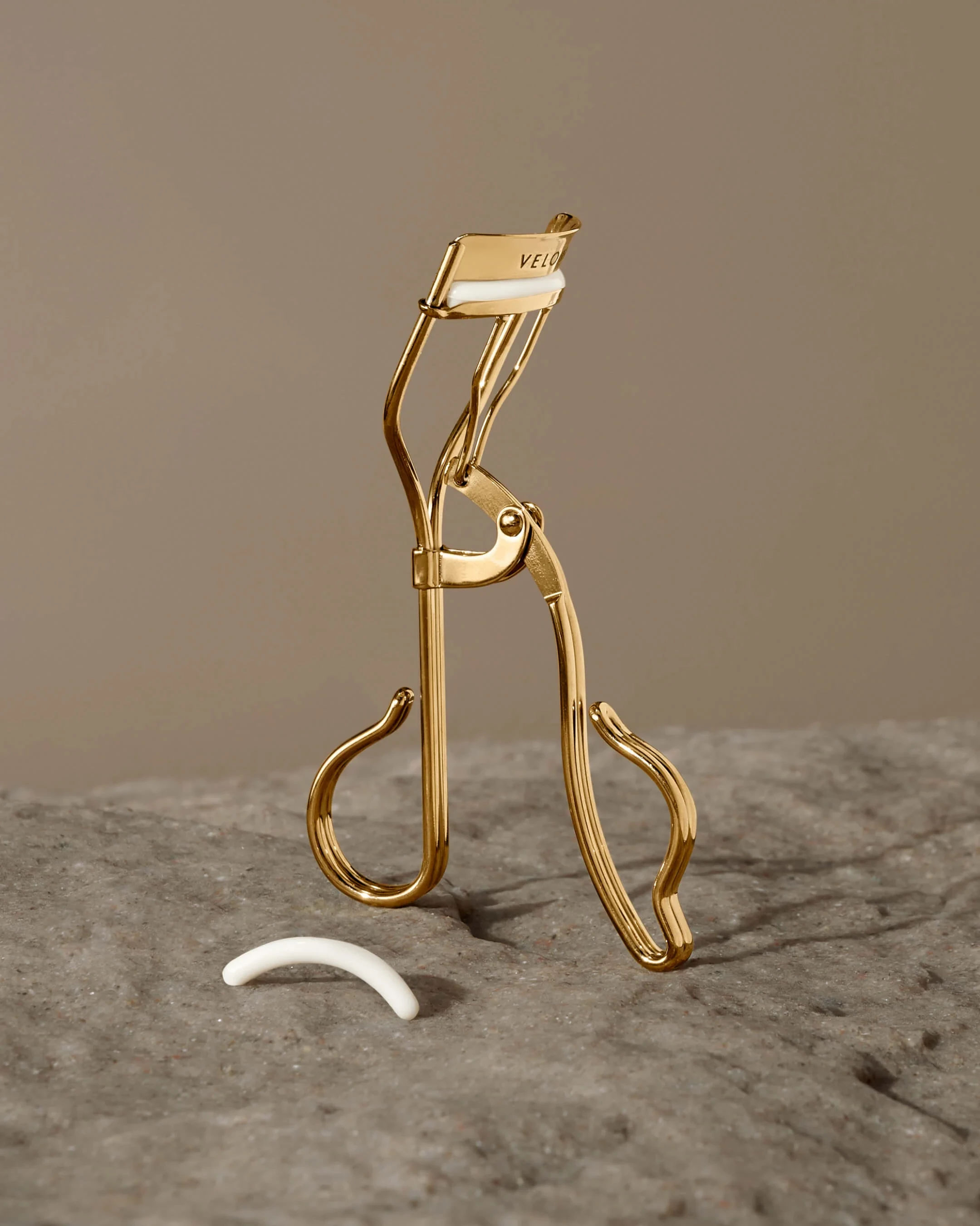 Too Extra Lash Curler | Velour Beauty | Use on False & Natural Lashes