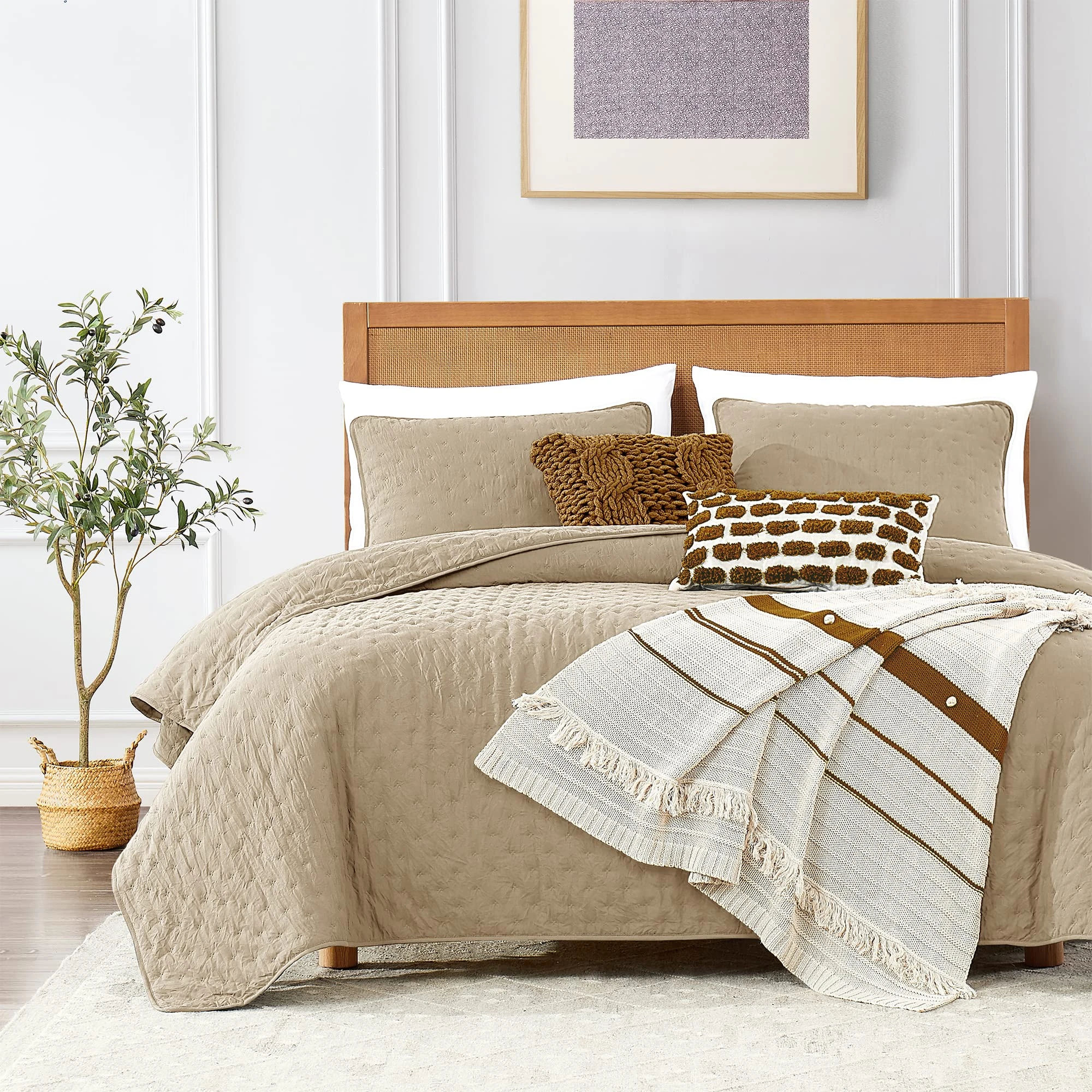 Beige Cloud King Size Quilt Bedding Sets with Pillow Shams, Farmhouse Lightweight Soft Bedspread Coverlet, All Season Rustic Country Thin Comforter, 3 Pieces, 104x90 inches, Tan Cream