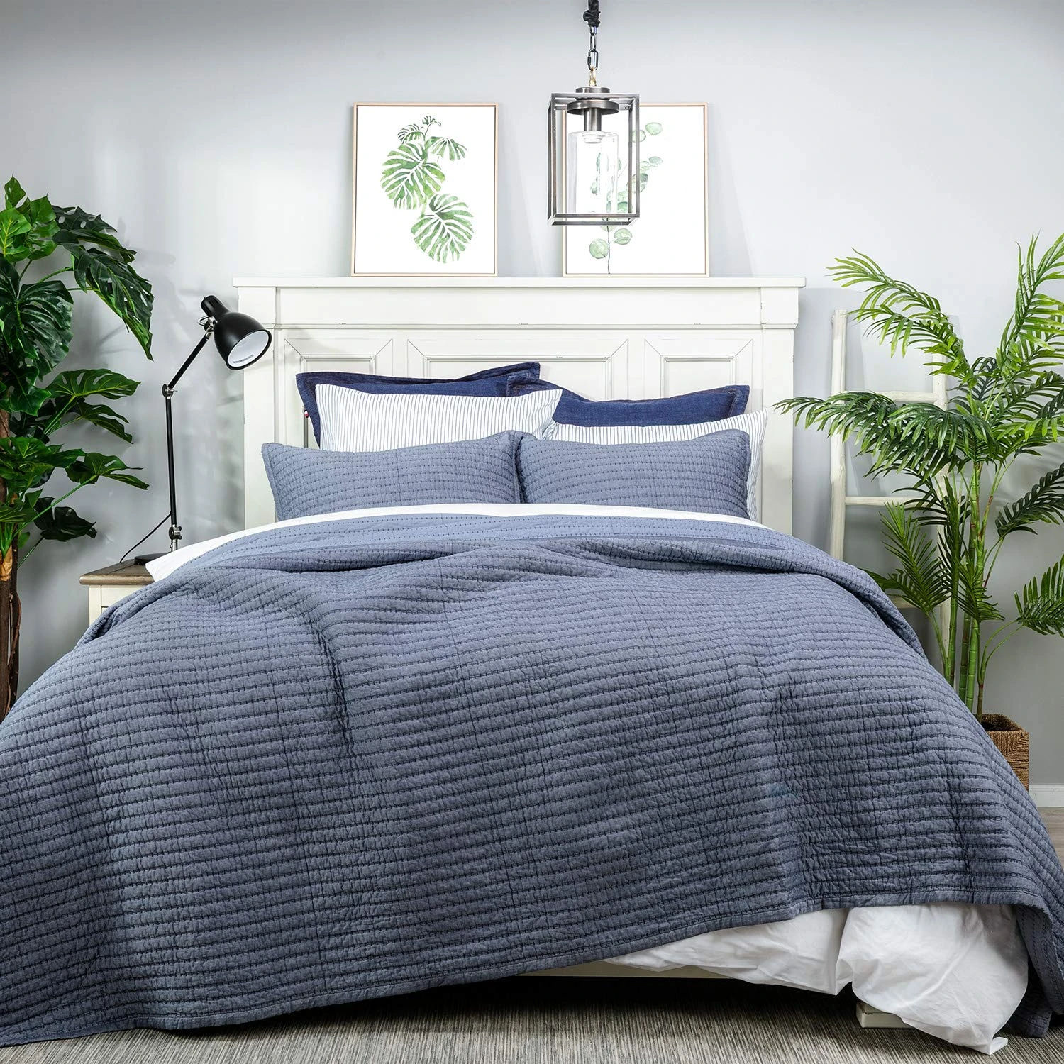 ELEGANT LIFE HOME Cotton Yarn Dyed Chambray Collection Cotton Fill - Lightweight Channel Stitch Stitching Bedding Quilt, Queen Blue Color, 90’’ x 90’’