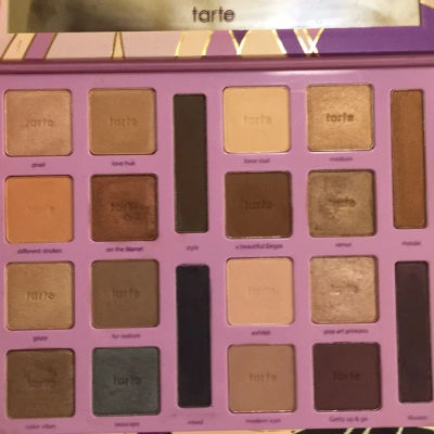 Holiday Gift Set Eyeshadow Palettes