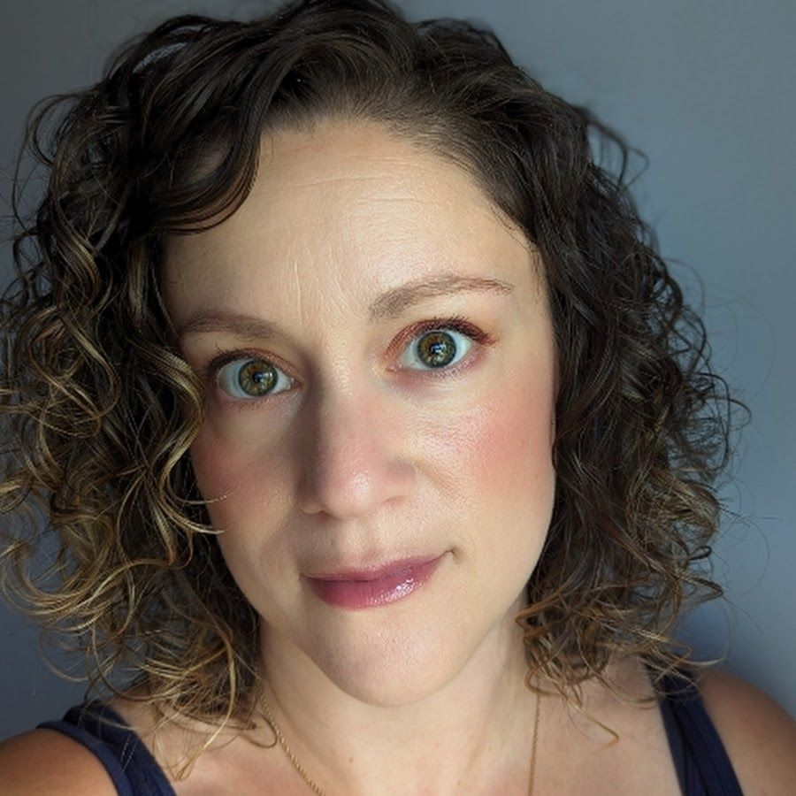 This Teacher Wears Makeup