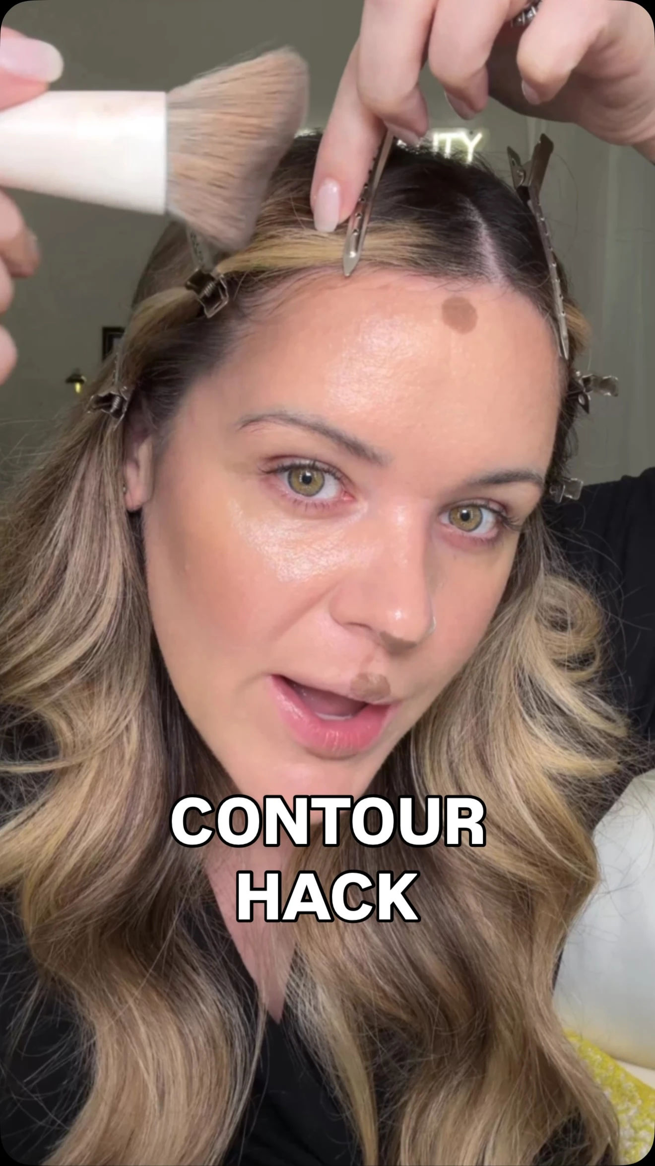 A hack for how to contour your forehead #contourtutorial