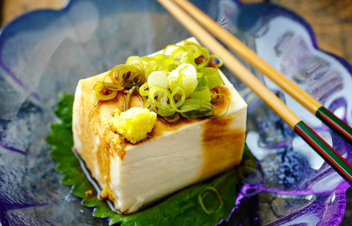 Hiyayakko – Đậu hũ lạnh thanh nhẹ, chuẩn gu ẩm thực Nhật