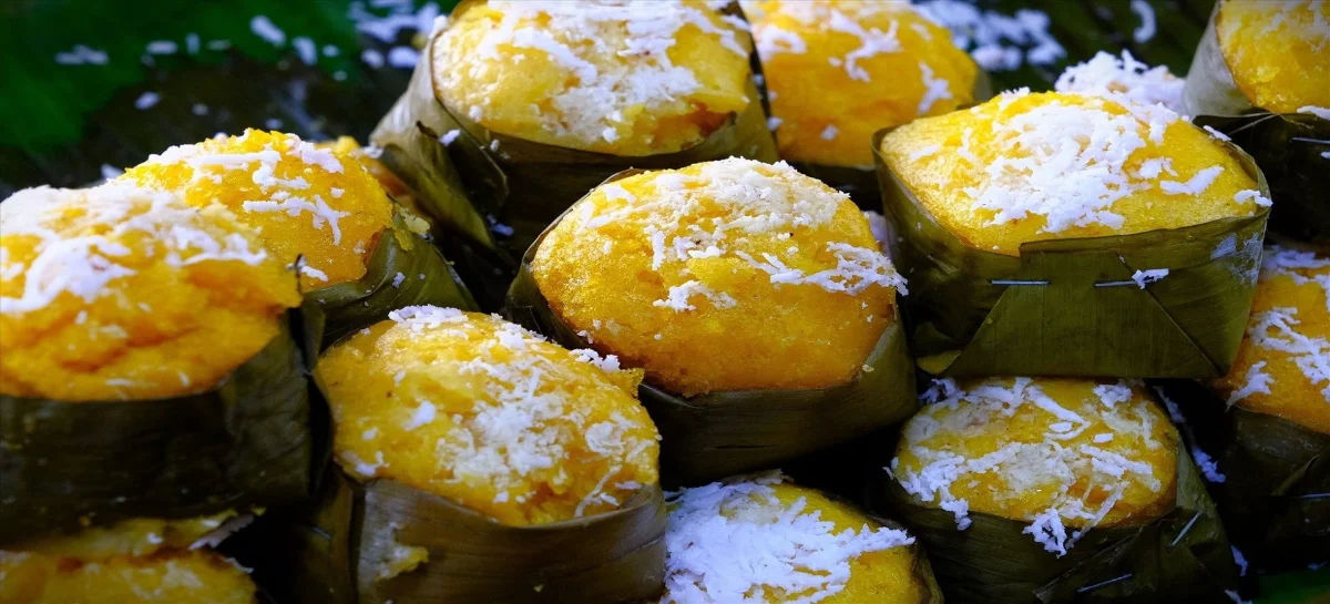 Bánh bò có màu vàng đẹp mắt đến từ đường thốt nốt