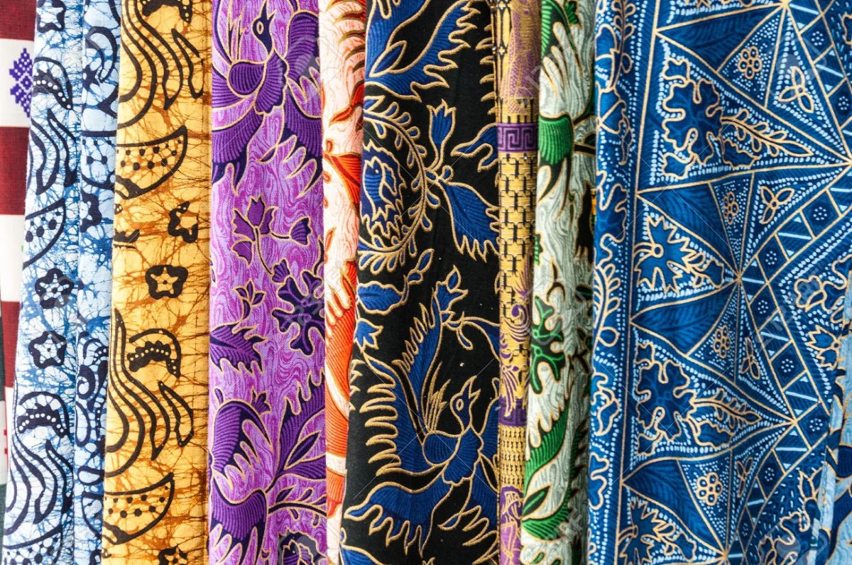 Sarongs come in a wide variety of colors and patterns