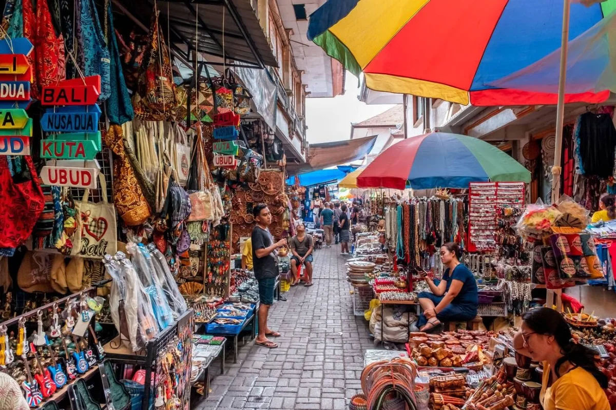Ubud Art Market is a traditional market featuring many famous art items