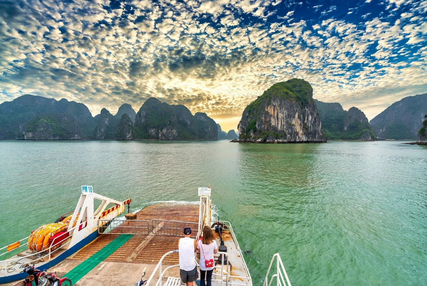 Visitors explore and discover the highlights of Cat Ba Island