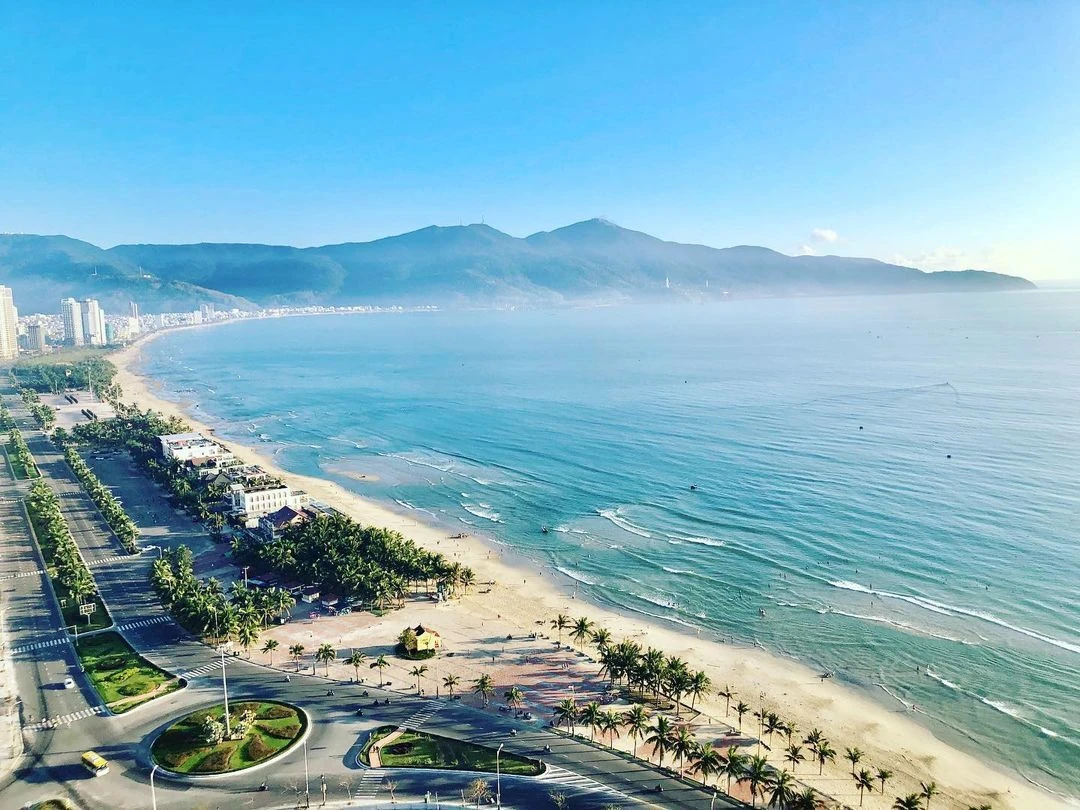 Bãi biển Mỹ Khê được bình chọn là một trong top 6 bãi biển đẹp nhất hành tinh