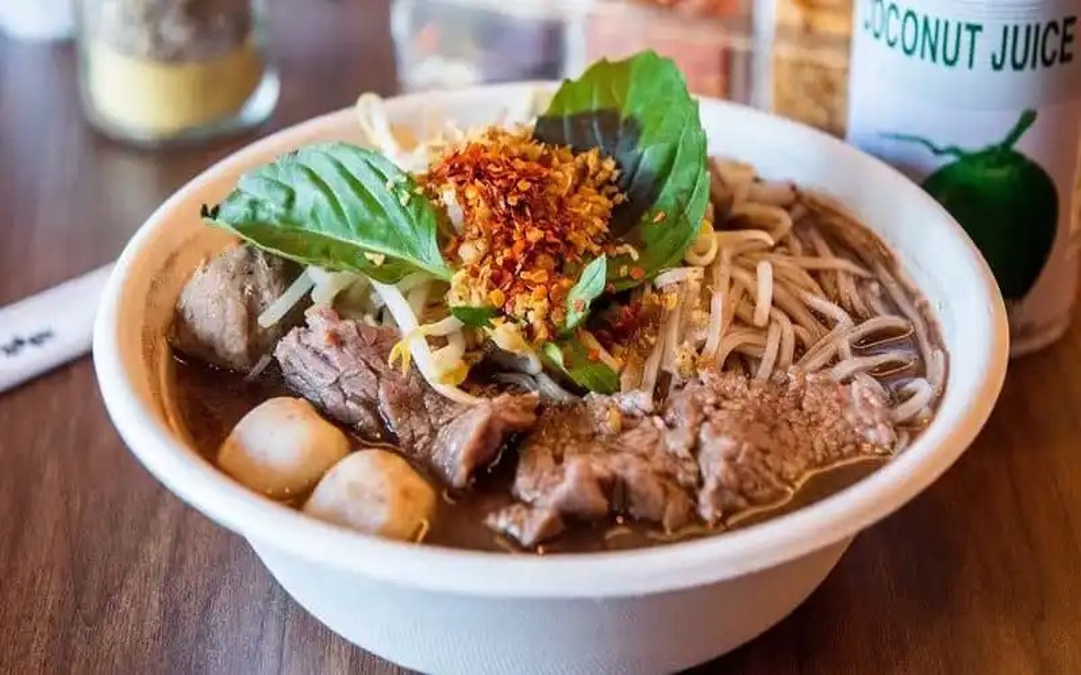 Cận cảnh các món ăn đường phố Thái Lan