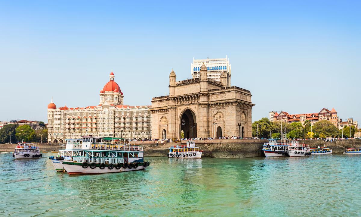 Mumbai là thủ đô tài chính và kinh đô điện ảnh Bollywood