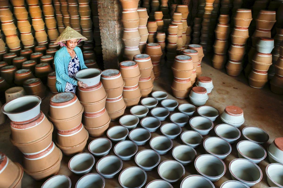 Traditional craft villages such as pottery villages are also very attractive to children.